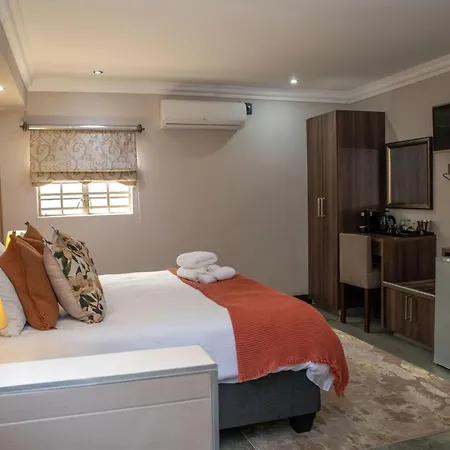 Iso'Bella Vita Guesthouse Phalaborwa Room photo