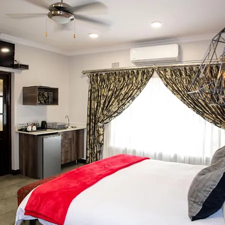 Iso'Bella Vita Guesthouse Phalaborwa Room photo